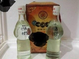 瓶裝白酒的識別方法