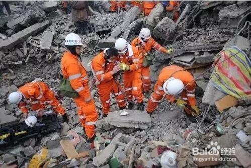 在地震後救援過程中如何科學挖掘被埋壓人員？