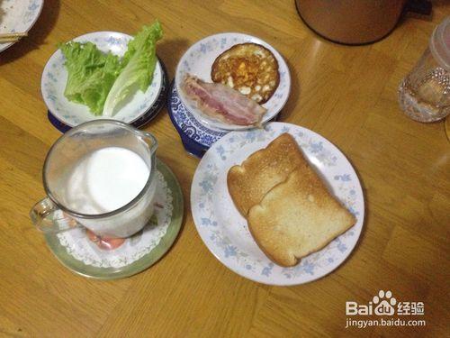 土司機多士爐烤麵包片——營養早餐三明治