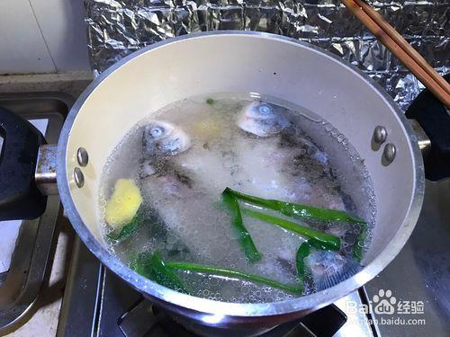 怎樣煨好鯽魚湯