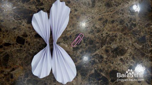 簡易摺紙：和寶寶一起做超簡單的紙蝴蝶
