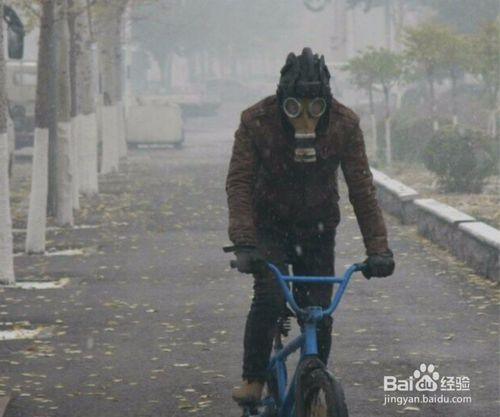 有霧霾的下雨天出行要注意什麼呢？