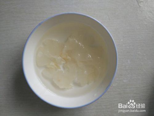 如何做銀耳雪梨湯？